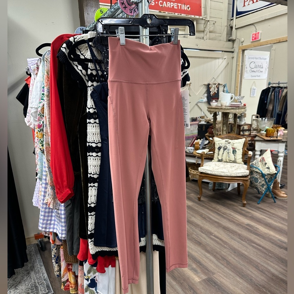 Lululemon wunder train HR NWT leggings